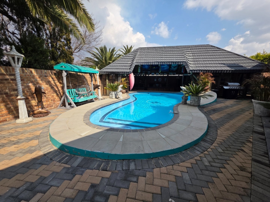 3 Bedroom Property for Sale in Cosmosrand Mpumalanga