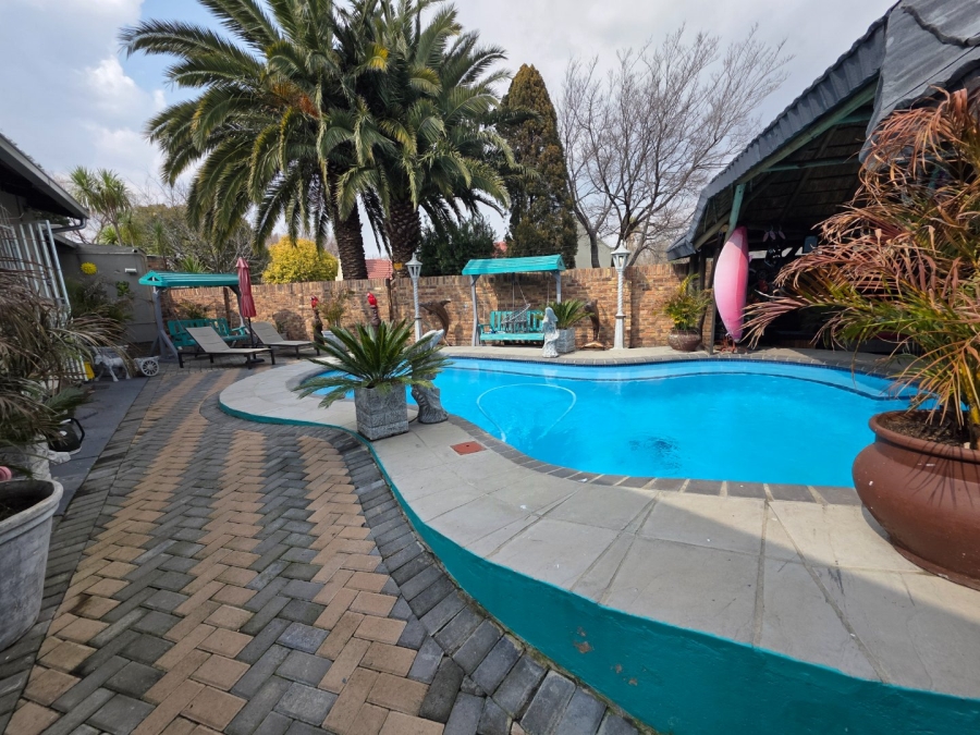 3 Bedroom Property for Sale in Cosmosrand Mpumalanga