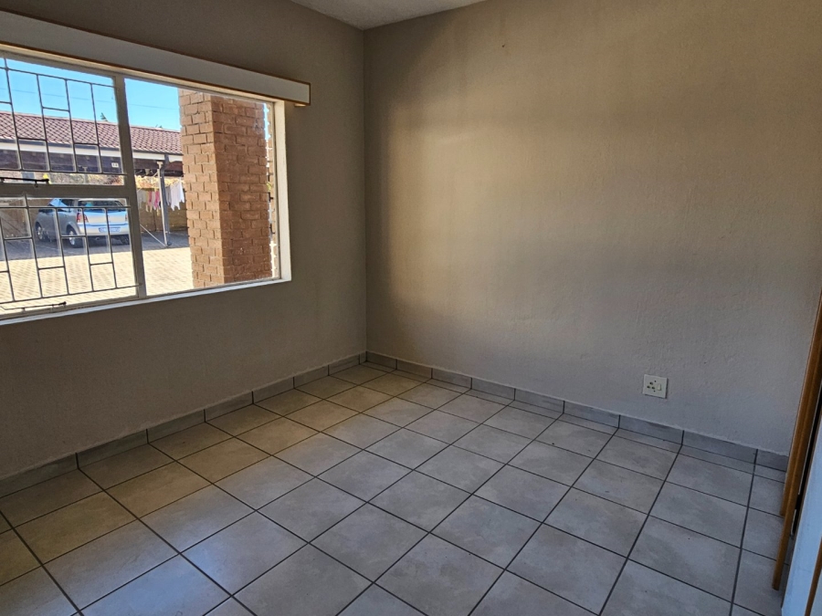 To Let 2 Bedroom Property for Rent in White River Ext 3 Mpumalanga