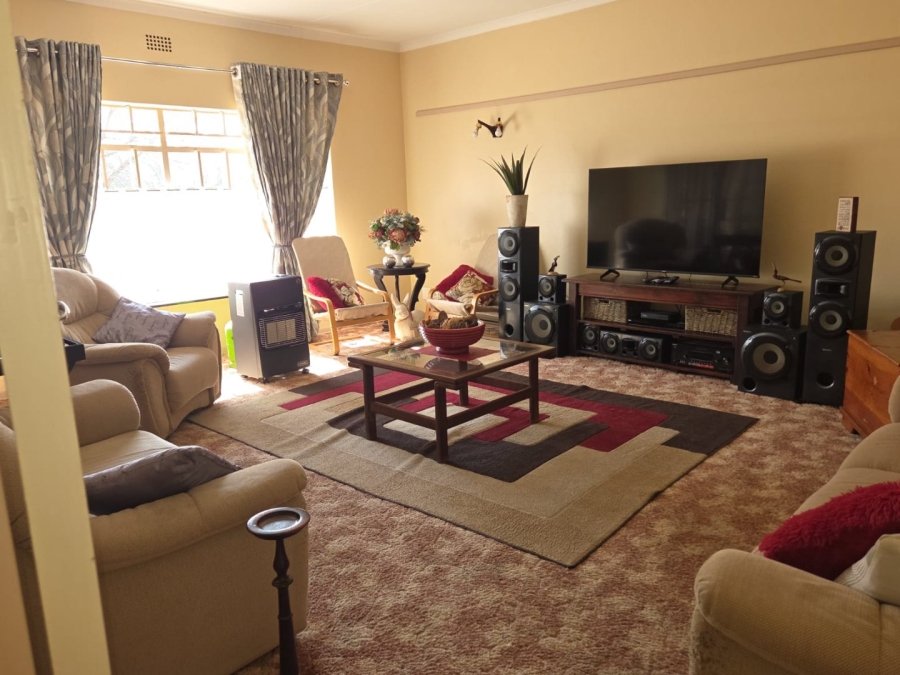 To Let 4 Bedroom Property for Rent in Standerton Mpumalanga