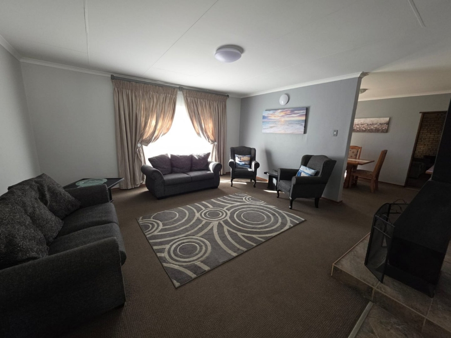 4 Bedroom Property for Sale in Cosmosrand Mpumalanga