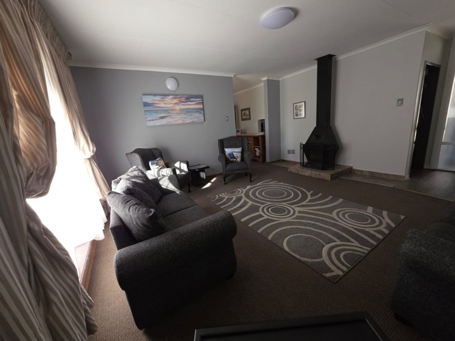 4 Bedroom Property for Sale in Cosmosrand Mpumalanga
