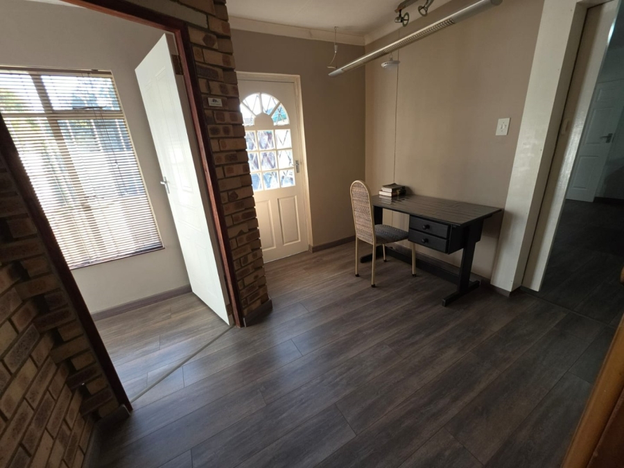 4 Bedroom Property for Sale in Cosmosrand Mpumalanga