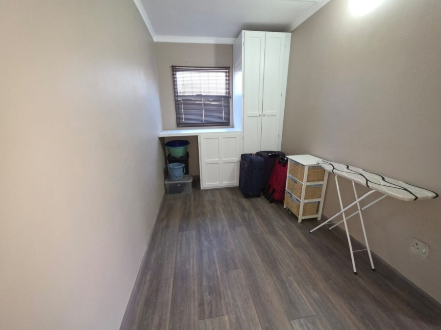 4 Bedroom Property for Sale in Cosmosrand Mpumalanga