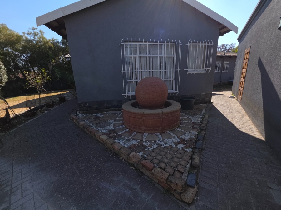 3 Bedroom Property for Sale in Cosmosrand Mpumalanga