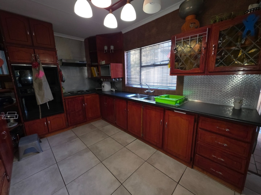 3 Bedroom Property for Sale in Cosmosrand Mpumalanga