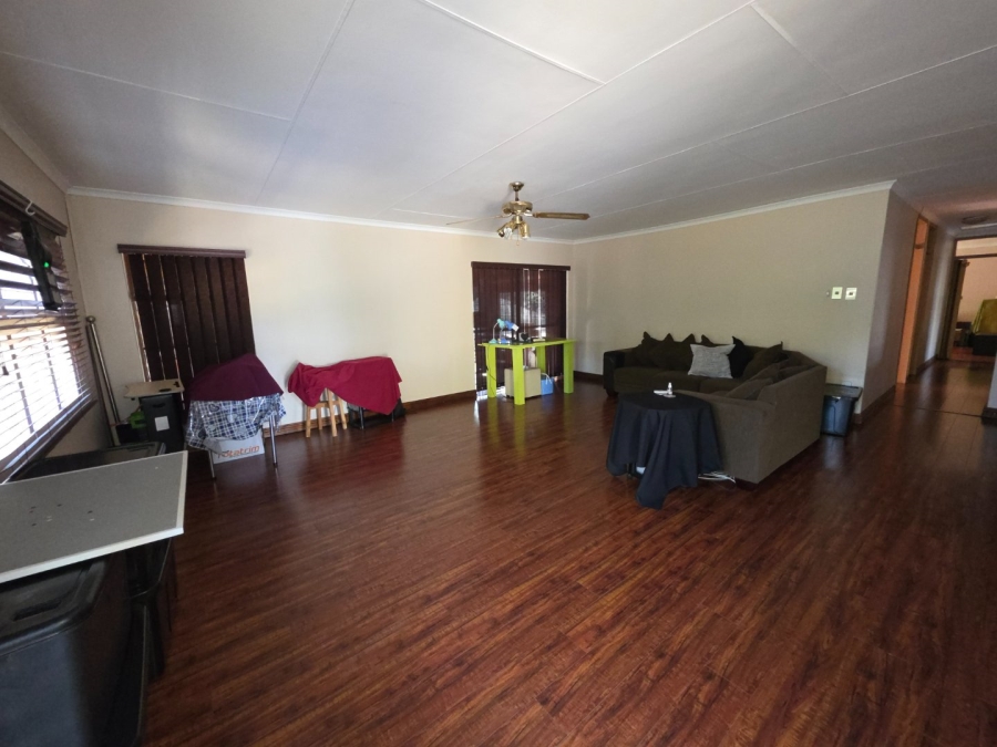 3 Bedroom Property for Sale in Cosmosrand Mpumalanga