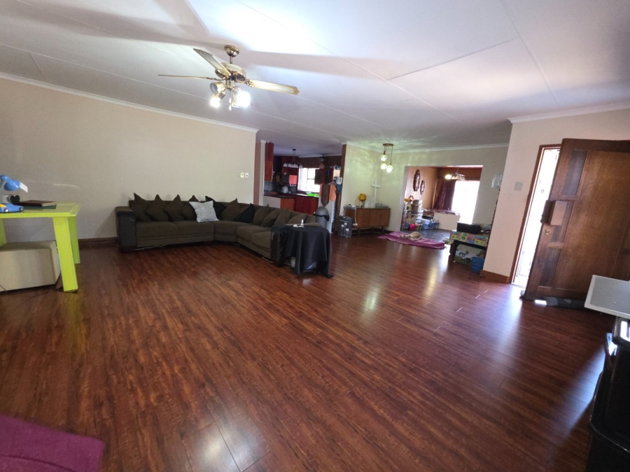 3 Bedroom Property for Sale in Cosmosrand Mpumalanga