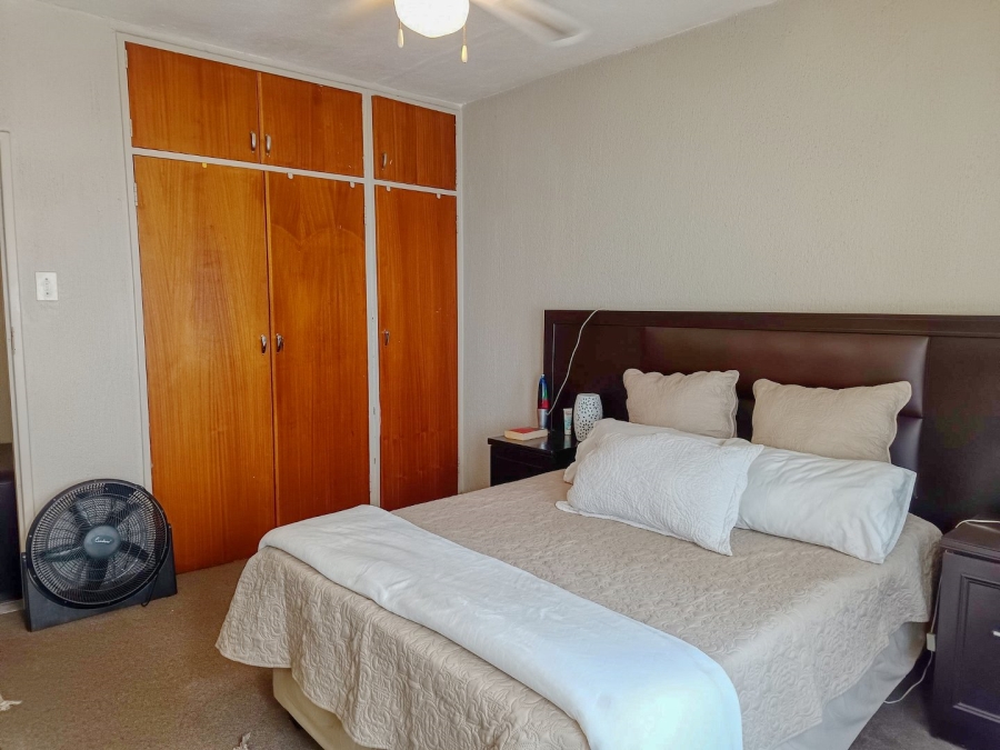 To Let 2 Bedroom Property for Rent in White River Mpumalanga