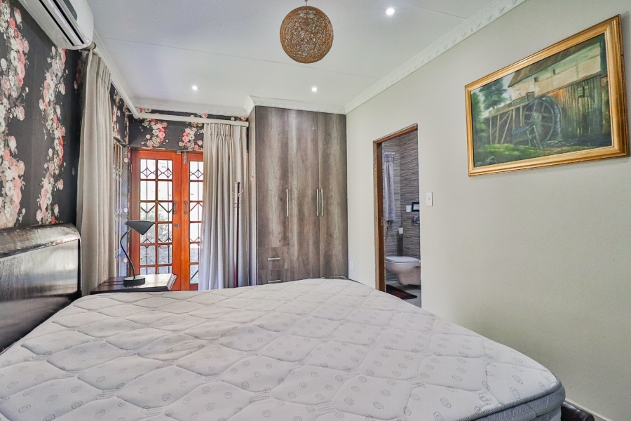 To Let 5 Bedroom Property for Rent in Wild Fig Country Estate Mpumalanga