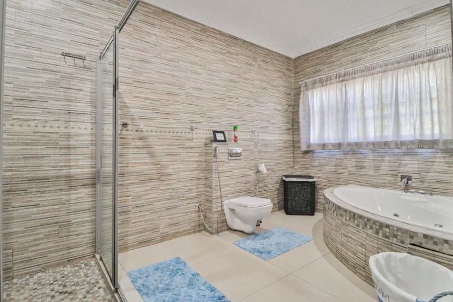 To Let 5 Bedroom Property for Rent in Wild Fig Country Estate Mpumalanga