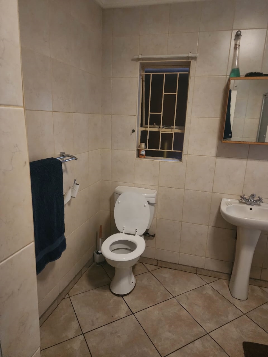 To Let 1 Bedroom Property for Rent in Noordrand Mpumalanga