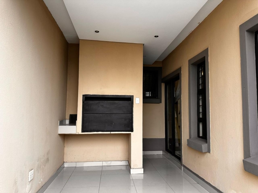 To Let 3 Bedroom Property for Rent in Ben Fleur Mpumalanga