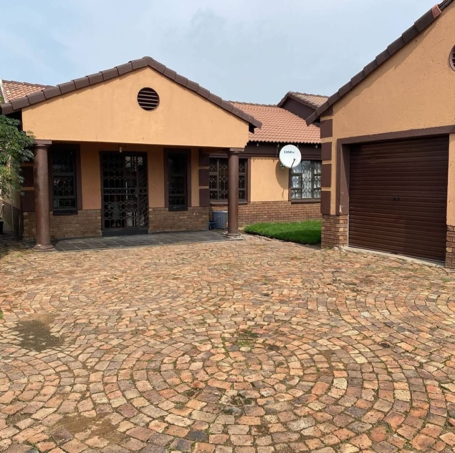 3 Bedroom Property for Sale in Reyno Ridge Mpumalanga