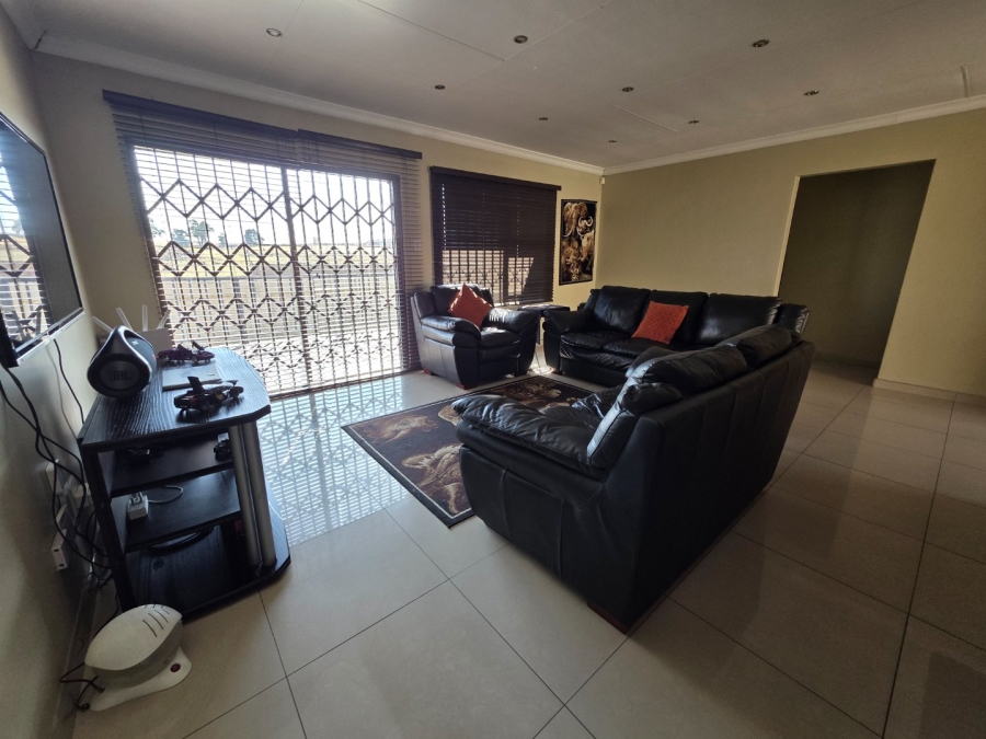 3 Bedroom Property for Sale in Noordrand Mpumalanga