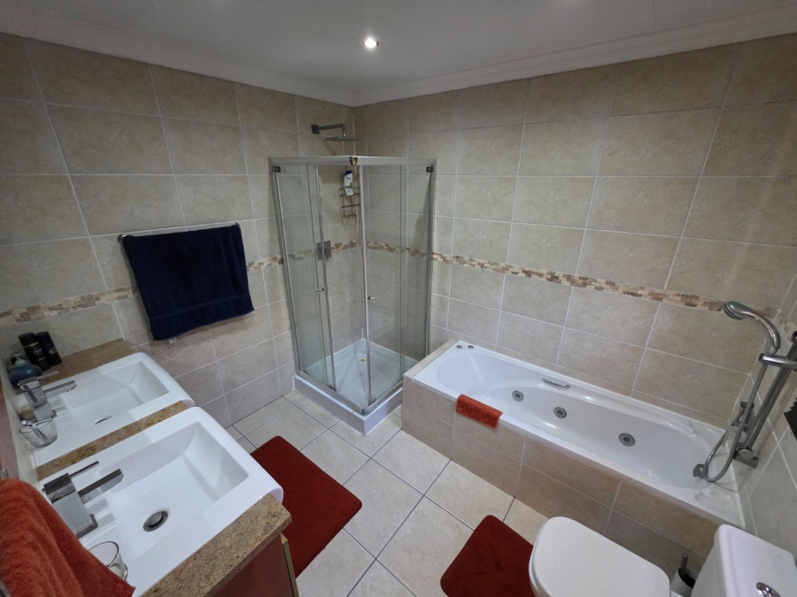 3 Bedroom Property for Sale in Noordrand Mpumalanga