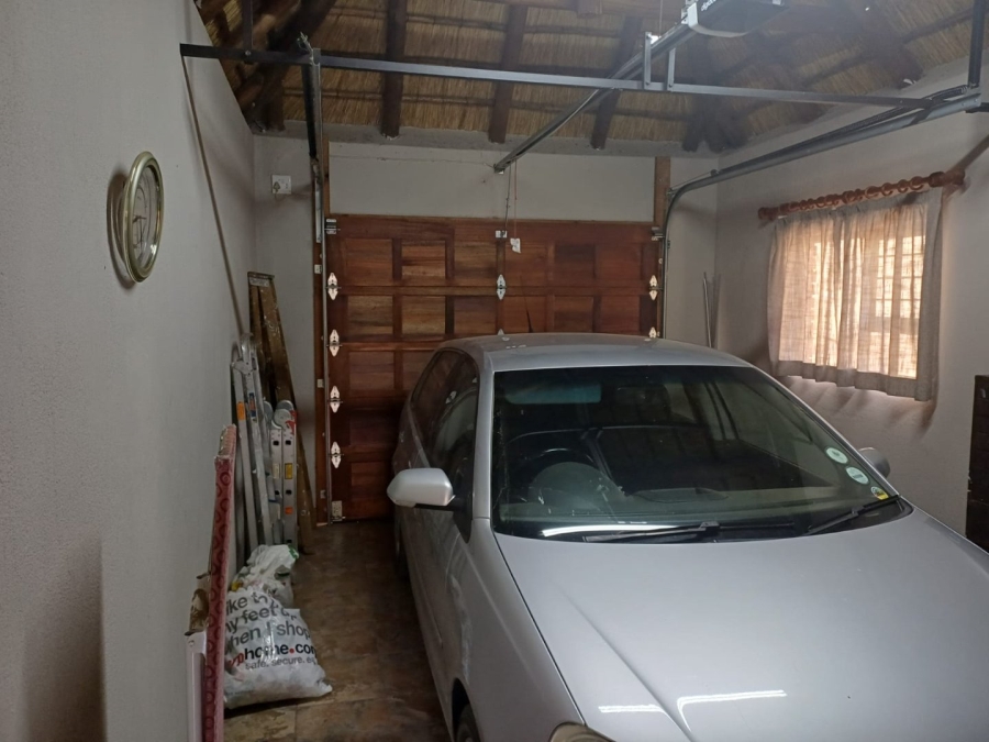 2 Bedroom Property for Sale in Marloth Park Mpumalanga