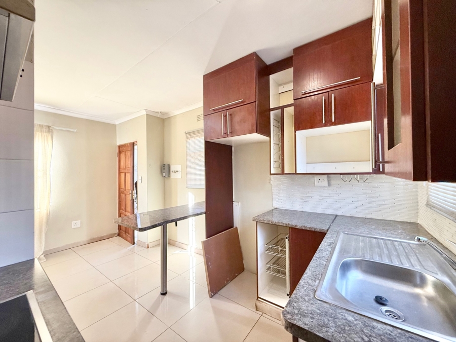 To Let 2 Bedroom Property for Rent in Hlalamandi Mpumalanga
