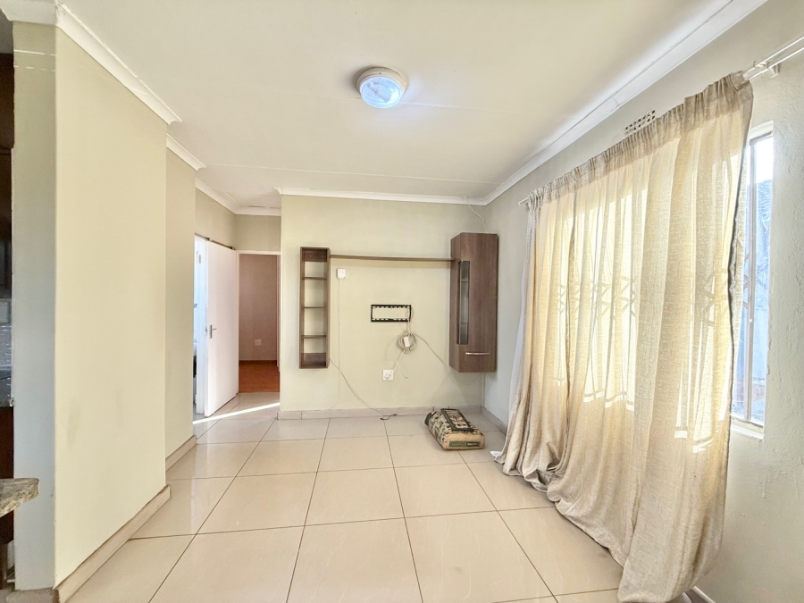 To Let 2 Bedroom Property for Rent in Hlalamandi Mpumalanga