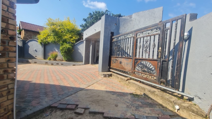 4 Bedroom Property for Sale in Kingsview Mpumalanga