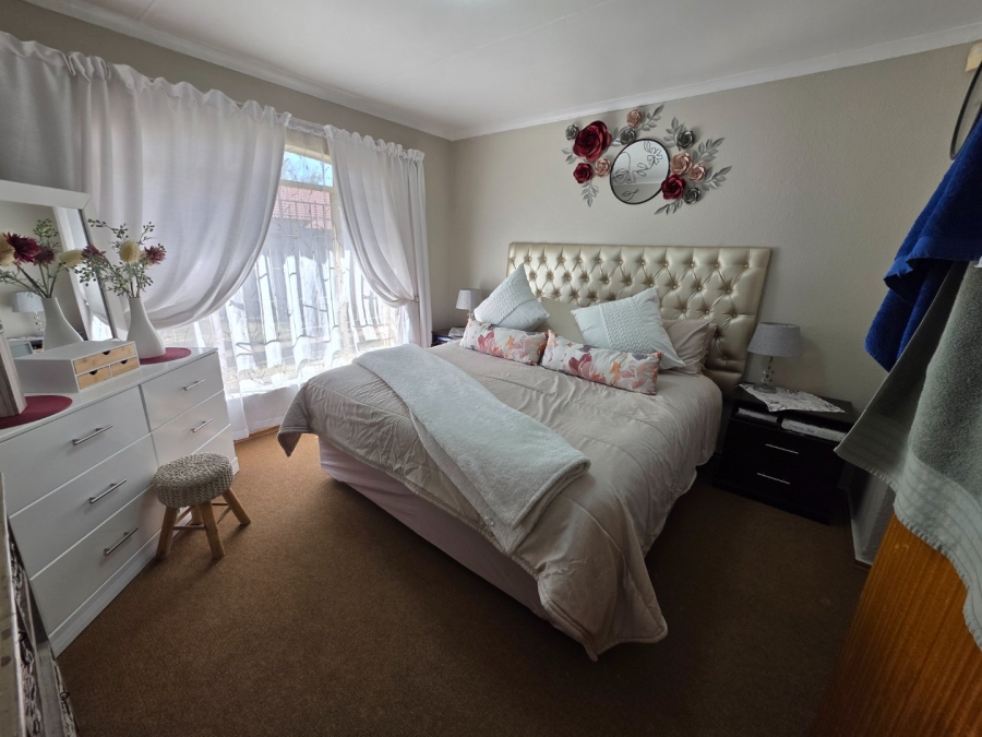 3 Bedroom Property for Sale in Noordrand Mpumalanga