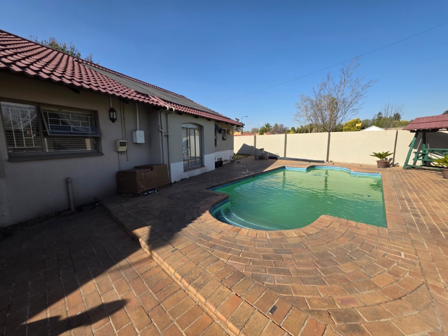 3 Bedroom Property for Sale in Noordrand Mpumalanga