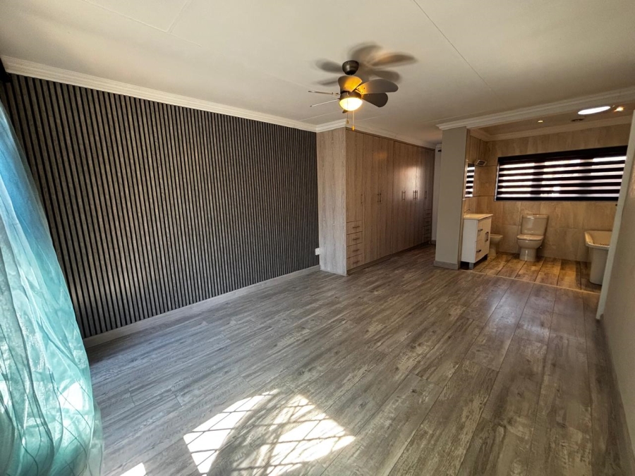 3 Bedroom Property for Sale in Kruinpark Mpumalanga