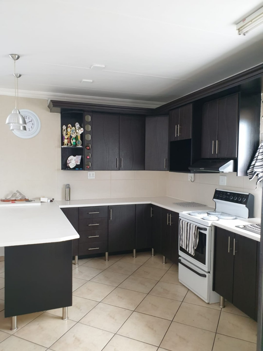 3 Bedroom Property for Sale in Kruinpark Mpumalanga