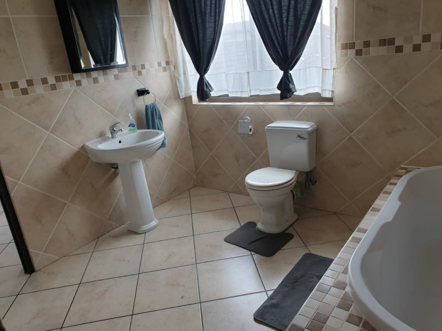 3 Bedroom Property for Sale in Kruinpark Mpumalanga