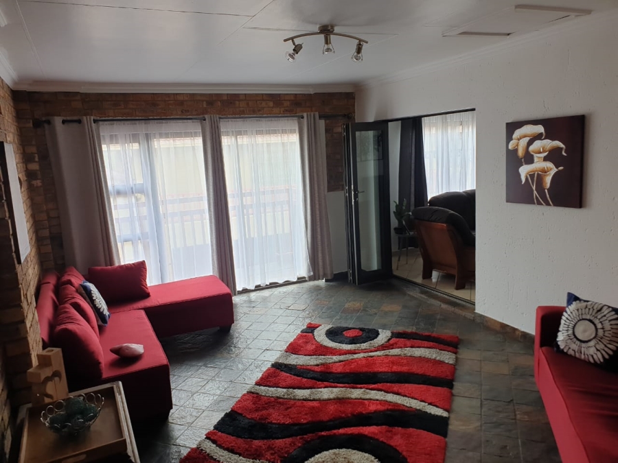 3 Bedroom Property for Sale in Kruinpark Mpumalanga