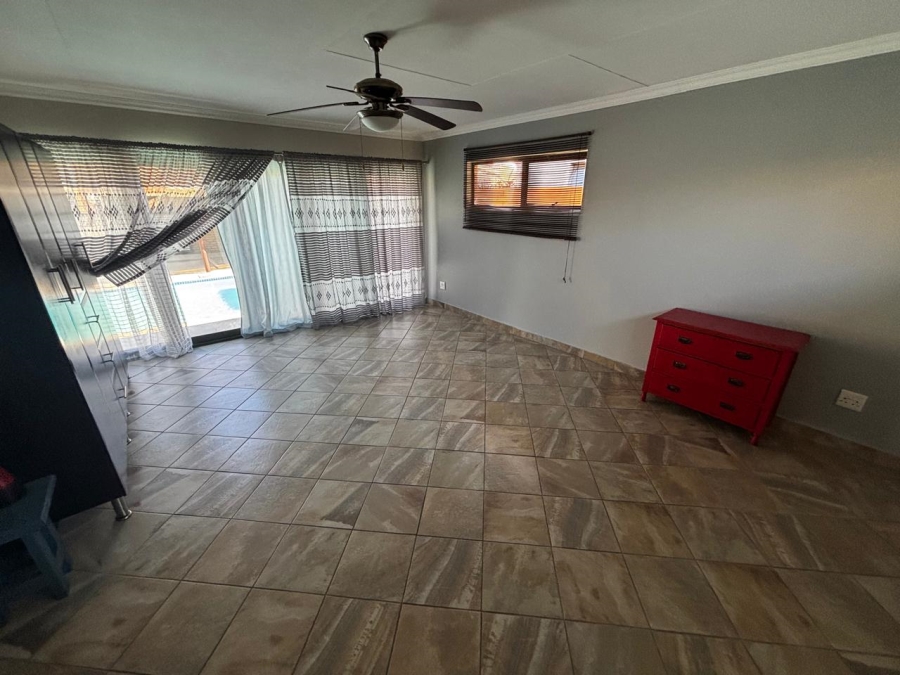 3 Bedroom Property for Sale in Kruinpark Mpumalanga