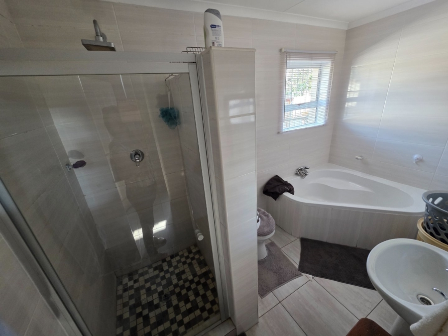 3 Bedroom Property for Sale in Kruinpark Mpumalanga