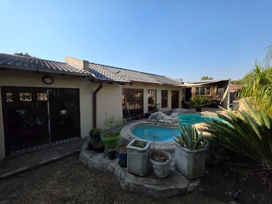 3 Bedroom Property for Sale in Kruinpark Mpumalanga