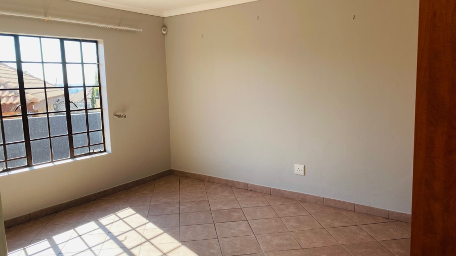 To Let 3 Bedroom Property for Rent in Die Heuwel Mpumalanga