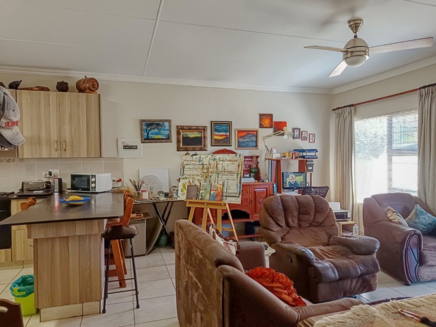 2 Bedroom Property for Sale in White River Mpumalanga