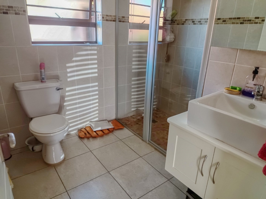 2 Bedroom Property for Sale in White River Mpumalanga