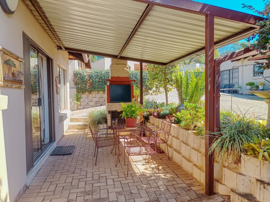 2 Bedroom Property for Sale in White River Mpumalanga