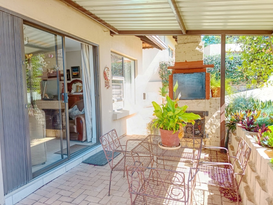 2 Bedroom Property for Sale in White River Mpumalanga