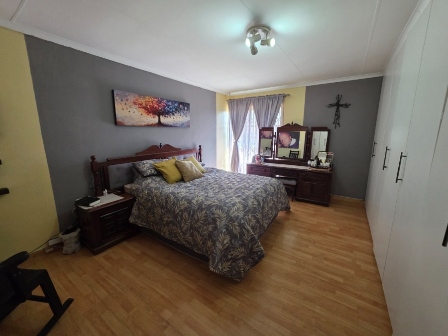4 Bedroom Property for Sale in Kruinpark Mpumalanga