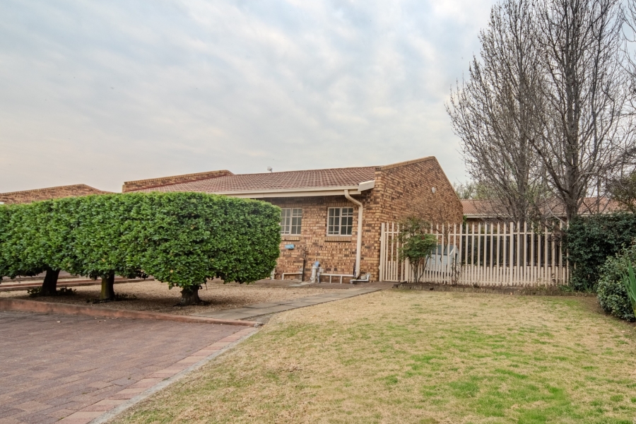 2 Bedroom Property for Sale in Standerton Mpumalanga