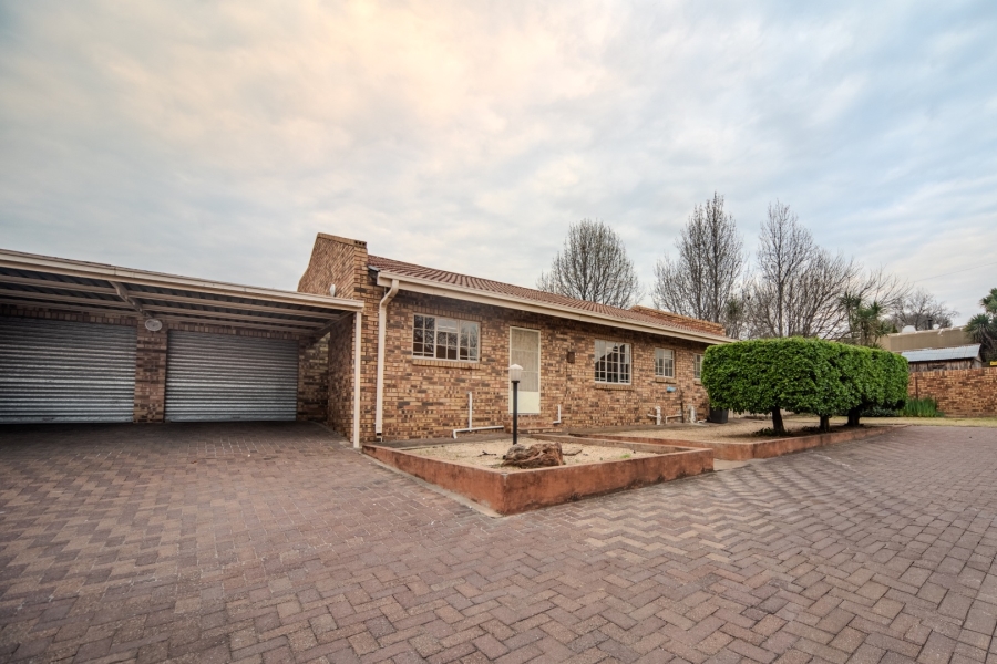 2 Bedroom Property for Sale in Standerton Mpumalanga