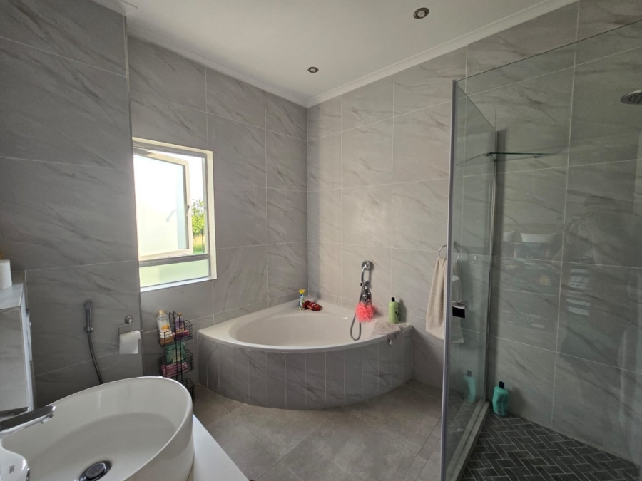 3 Bedroom Property for Sale in Wild Fig Country Estate Mpumalanga
