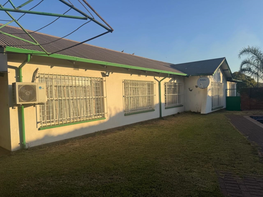 3 Bedroom Property for Sale in Witbank Ext 8 Mpumalanga
