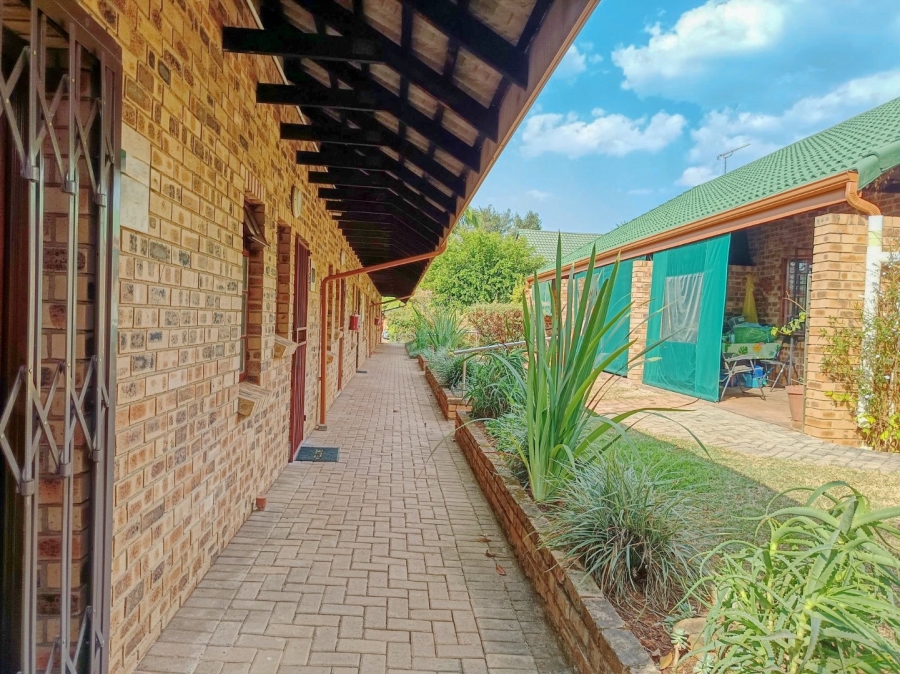 1 Bedroom Property for Sale in White River Ext 15 Mpumalanga