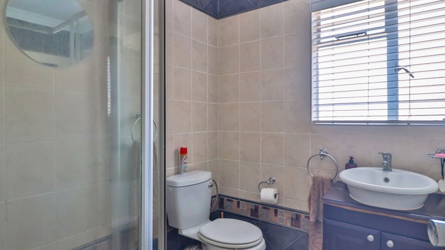 5 Bedroom Property for Sale in Kingsview Ext 1 Mpumalanga