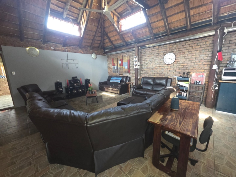 4 Bedroom Property for Sale in Kruinpark Mpumalanga