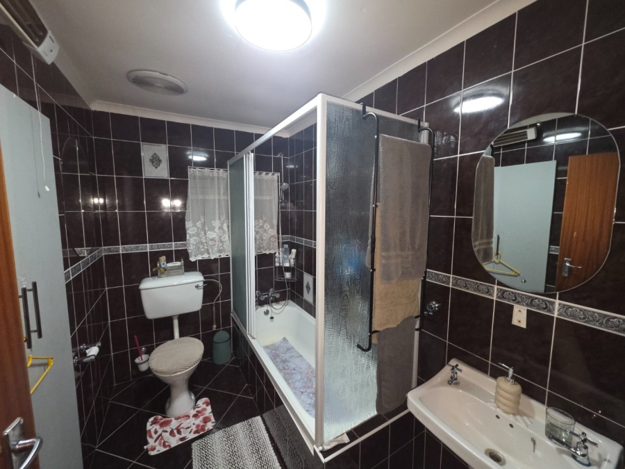 4 Bedroom Property for Sale in Kruinpark Mpumalanga
