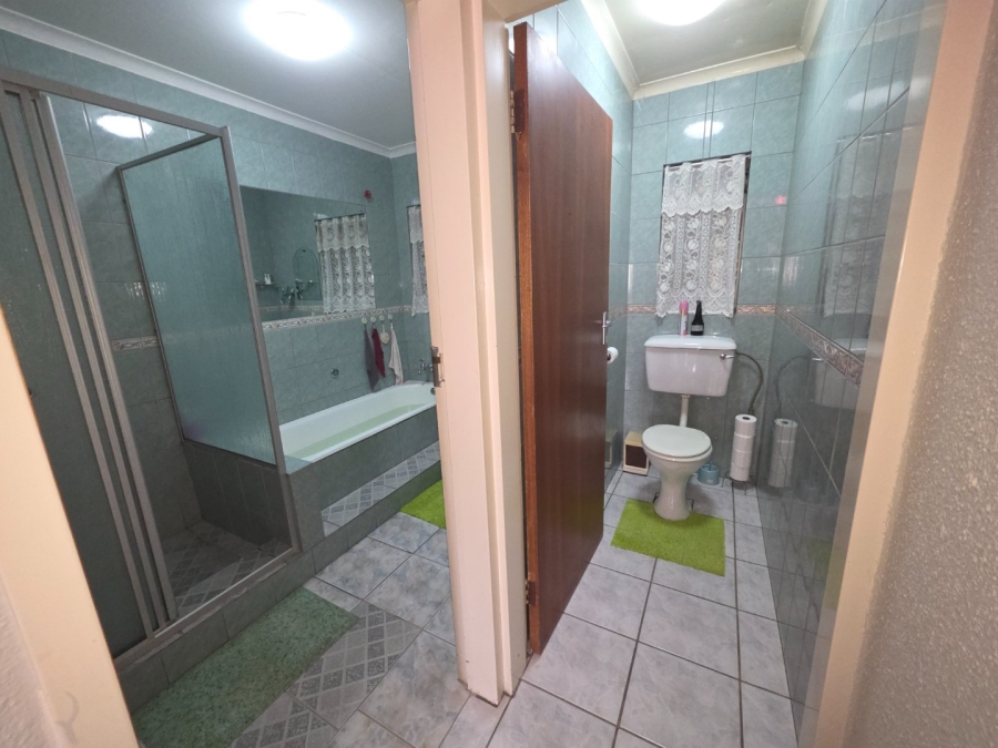 4 Bedroom Property for Sale in Kruinpark Mpumalanga