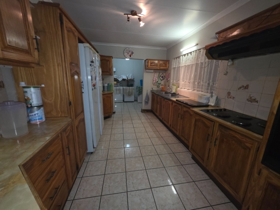 4 Bedroom Property for Sale in Kruinpark Mpumalanga