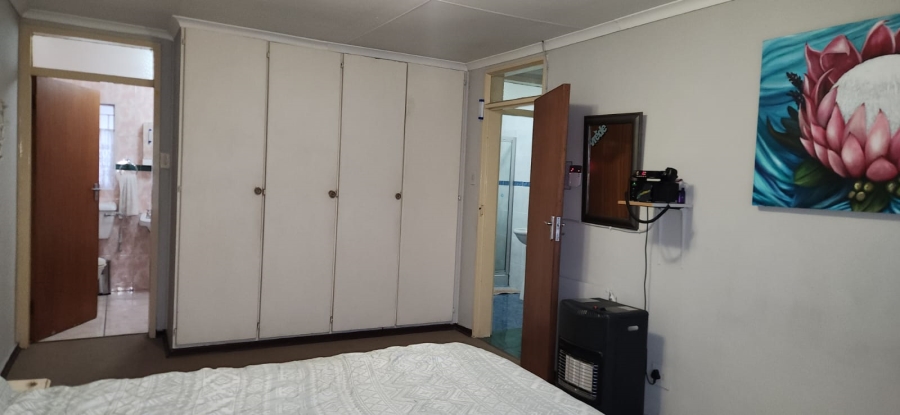 4 Bedroom Property for Sale in Kruinpark Mpumalanga